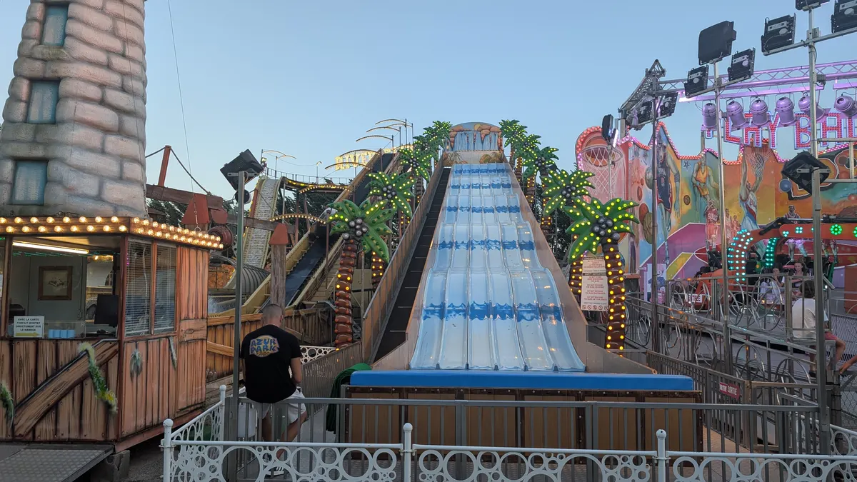 Toboggan (Paillon, F)
