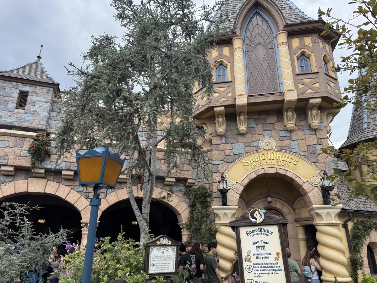 Snow White's Enchanted Wish