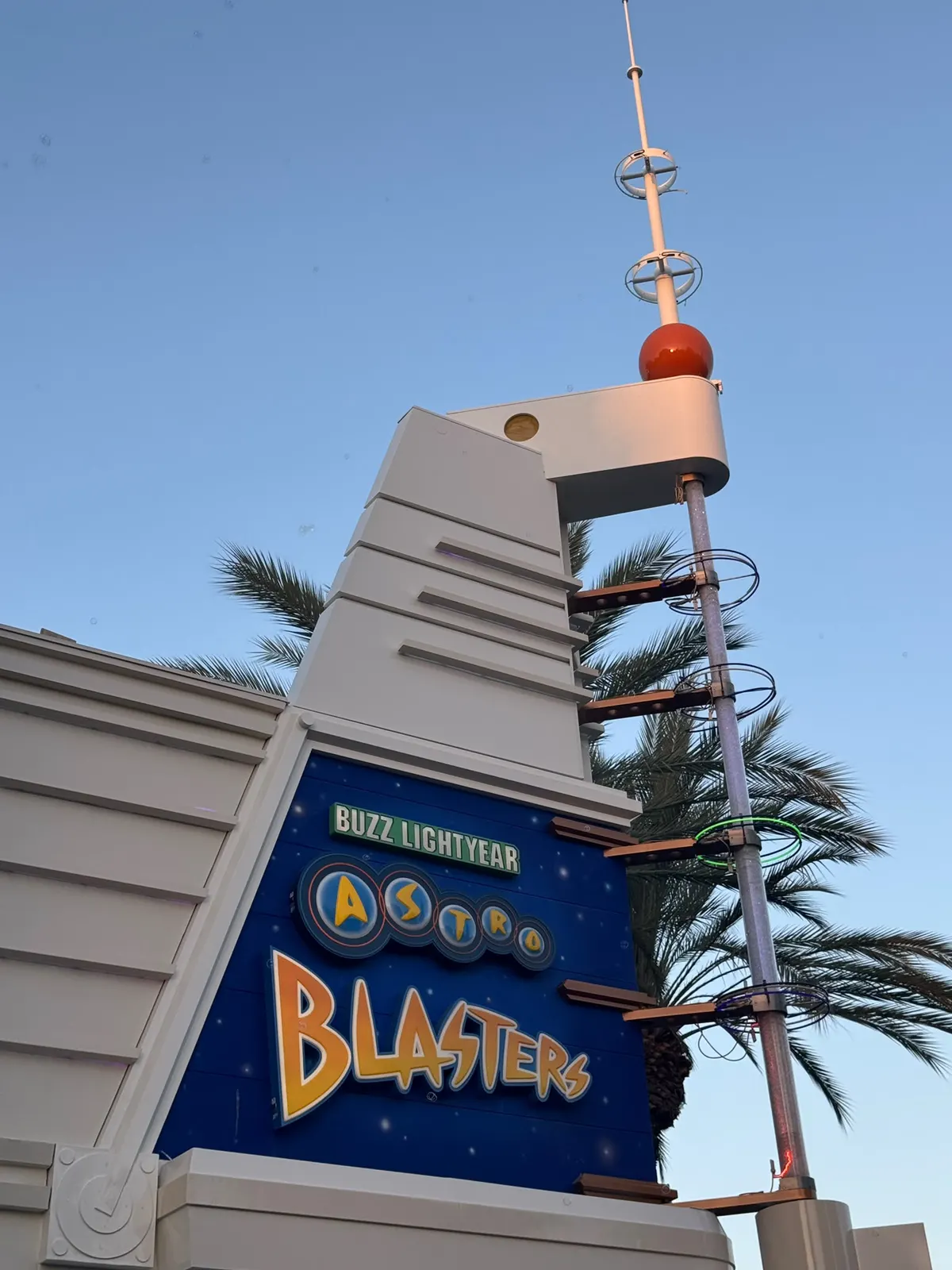 Buzz Lightyear Astro Blasters