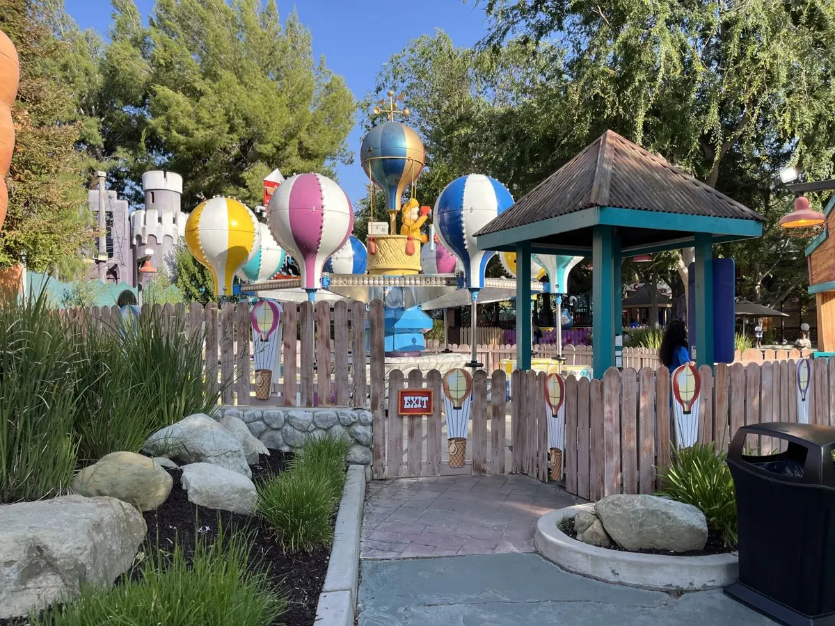 Looney Ballooneys -New 2026-