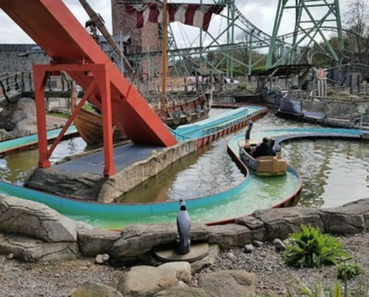 Sturmfahrt der Drachenboote