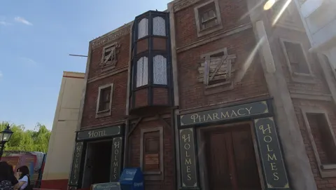 Movieland Park - Holmes Hotel