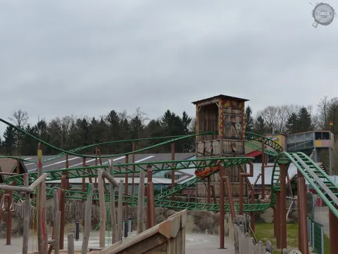 Rasanter Achterbahn Spaß in der Burg Arkan 