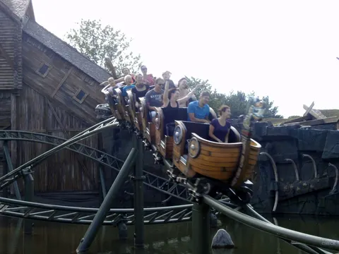 Schlange von Midgard