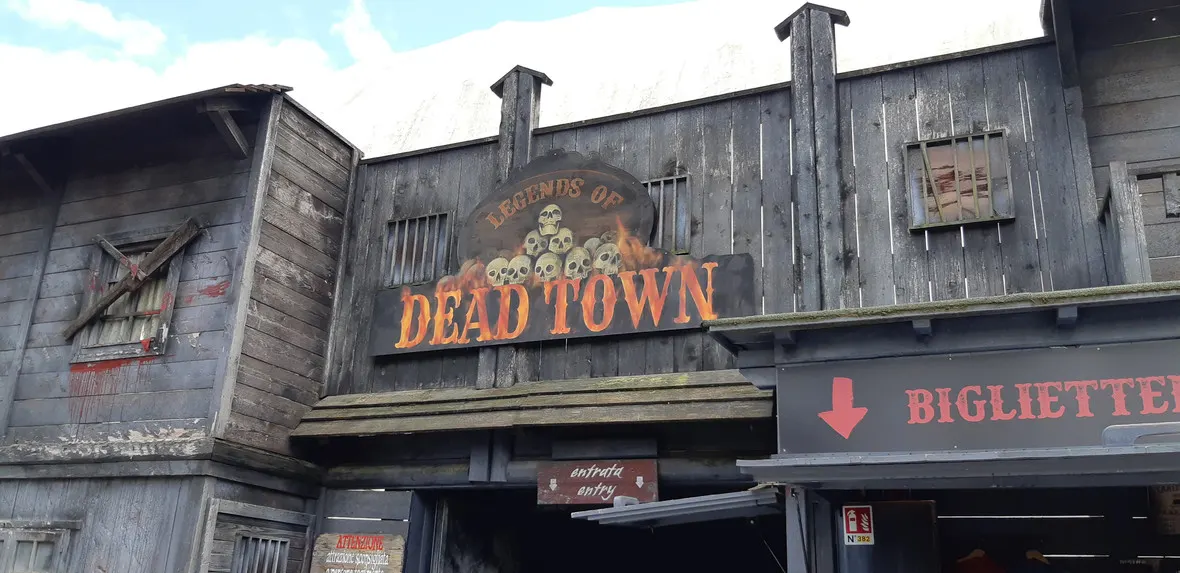 Horror House "Legends of Dead Town"
