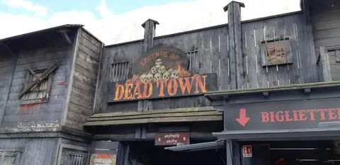 Horror House "Legends of Dead Town"