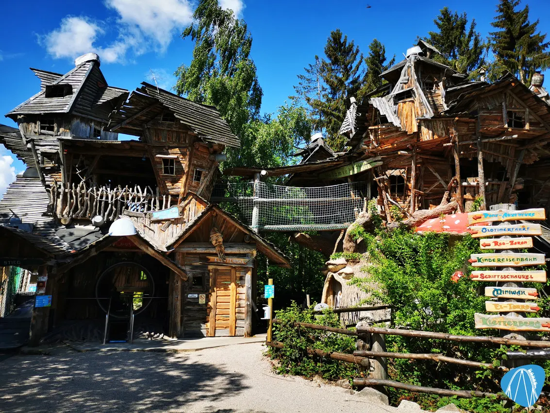 Crazy House & Holzmichl-Villa