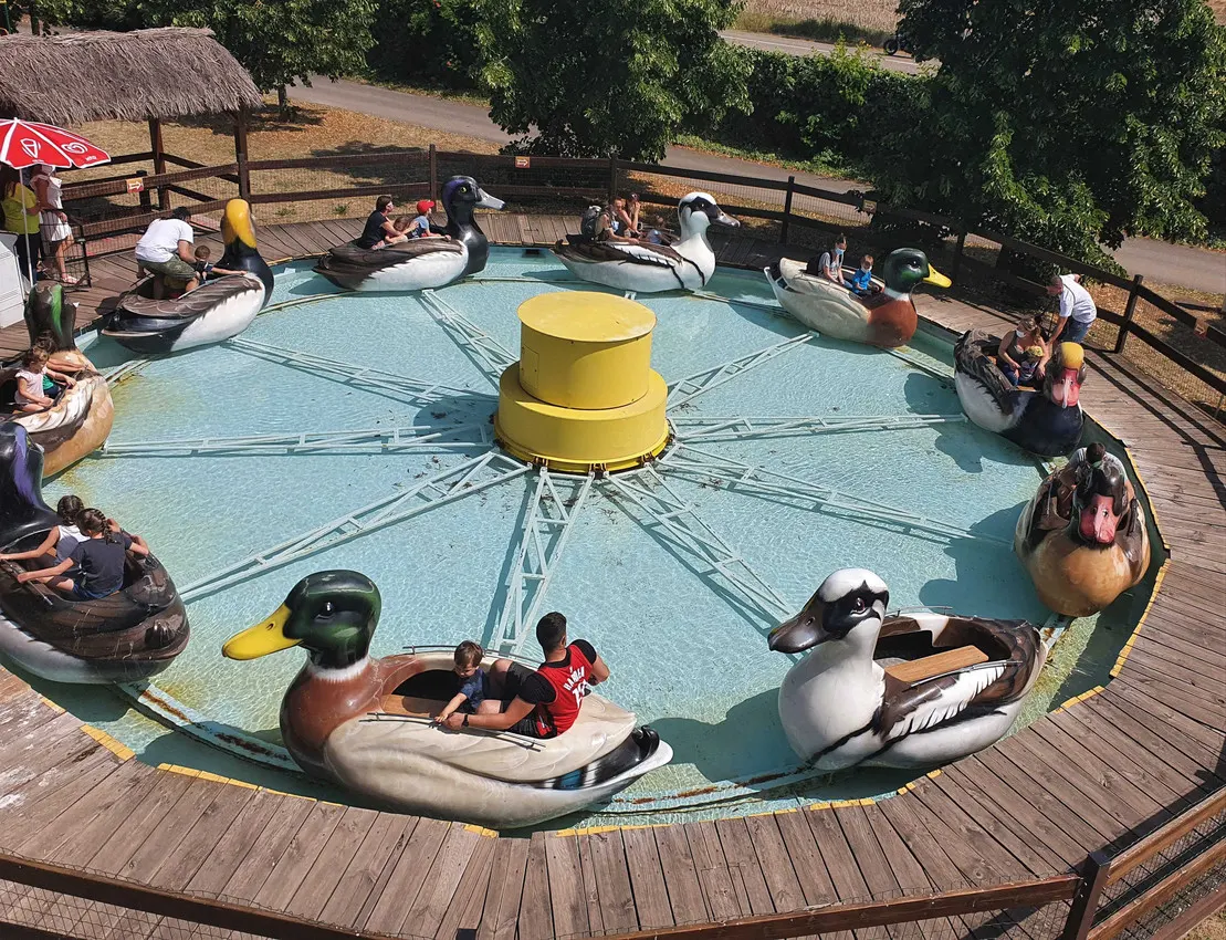 Les Canards Géants - Cigoland (Foto: User "beatsurfer")