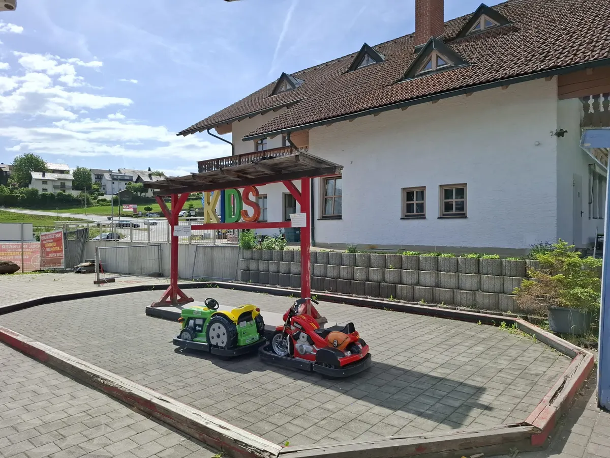 Kids Autos